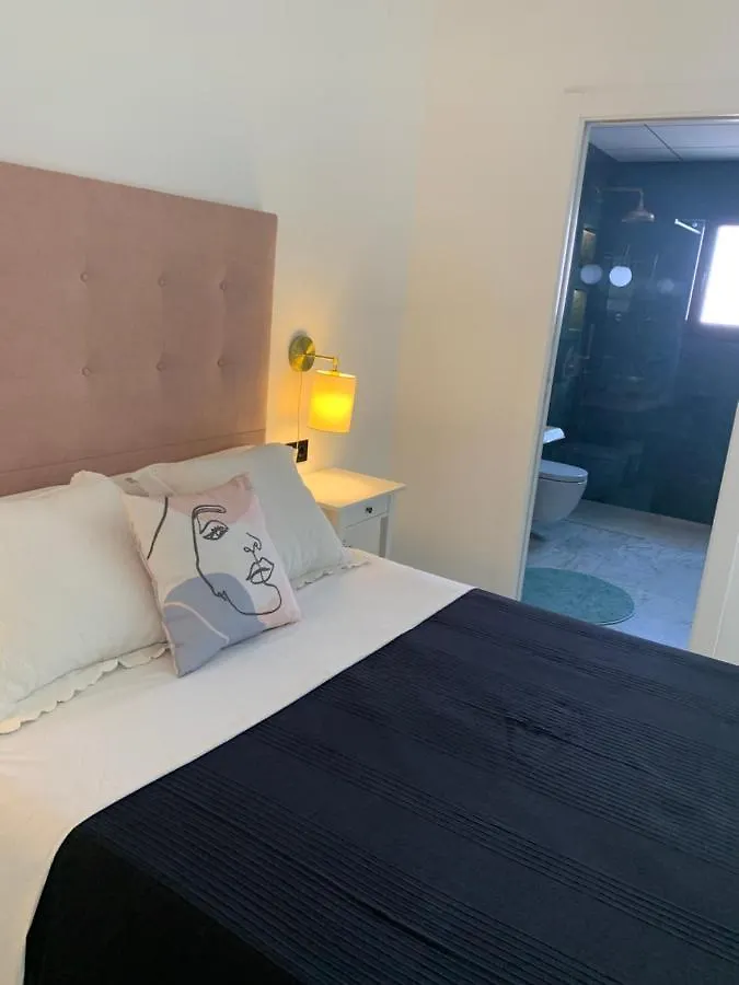 Bed and Breakfast Sunshine Bluehill Сиджес 0*,