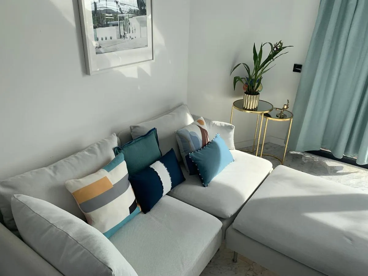Sunshine Bluehill Bed & Breakfast Sitges Spain